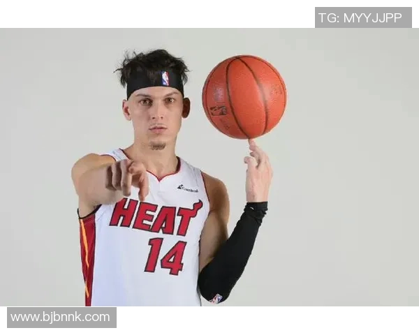 泰勒希罗的崛起之路:从新秀到NBA明星的成长故事 泰勒希罗的崛起之路:从新秀到NBA明星的成长故事
