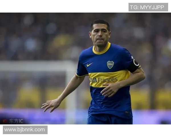 河床队与基多体育大学的巅峰对决精彩回顾与赛后分析 河床队与基多体育大学的巅峰对决精彩回顾与赛后分析