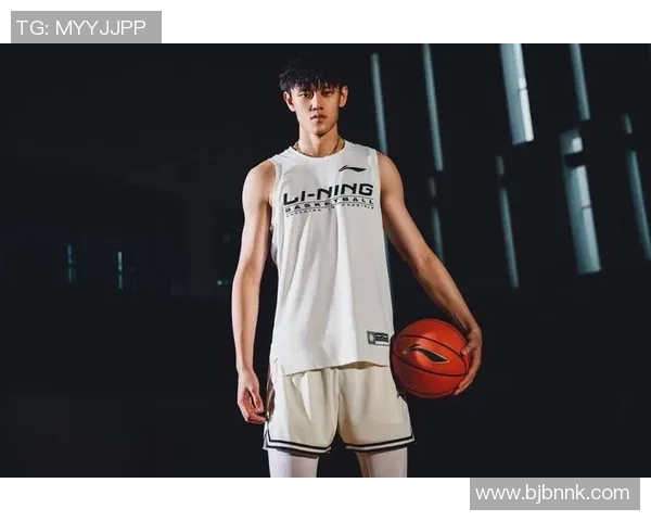 曾凡博:从青涩新星到篮球赛场的璀璨明珠的成长之路与未来展望 曾凡博:从青涩新星到篮球赛场的璀璨明珠的成长之路与未来展望