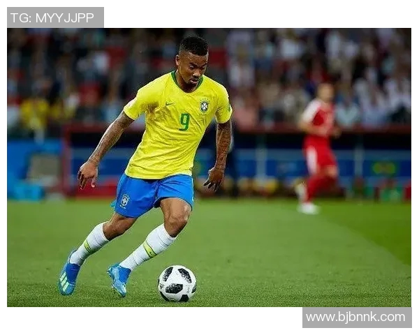 热苏斯的崛起与挑战：从巴西天才到欧洲足坛新星的奋斗历程