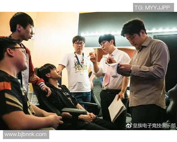 聚焦英雄联盟RNG团队协作与战术配合的深度解析与探讨