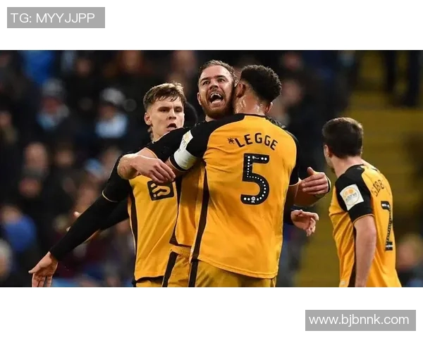 丁汉对决巴恩斯利赛场争锋再掀激情战火 丁汉对决巴恩斯利赛场争锋再掀激情战火