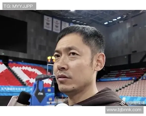 张庆鹏的篮球人生：从青涩少年到职业明星的奋斗历程与心路历程