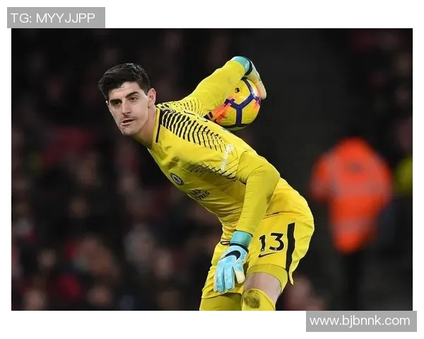 库尔图瓦的守门艺术与职业生涯的辉煌历程分析 库尔图瓦的守门艺术与职业生涯的辉煌历程分析