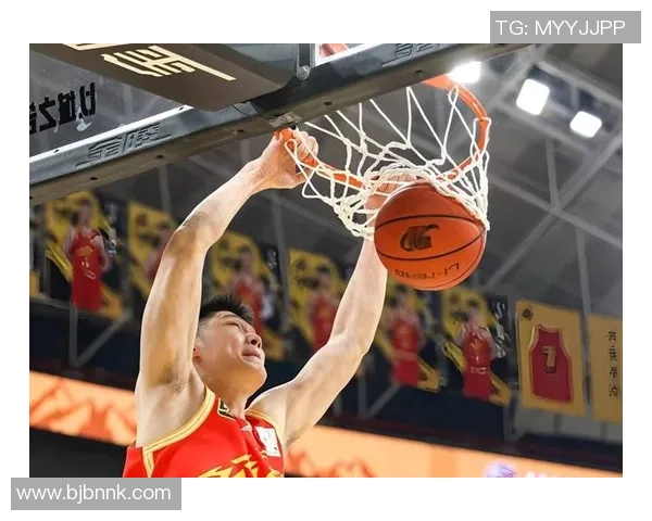 胡金秋的篮球之路：从青涩少年到CBA明星的蜕变与成长