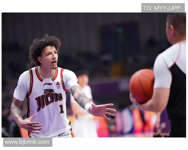 赛后分析：北京篮球队与广州篮球队实力对比及比赛亮点总结